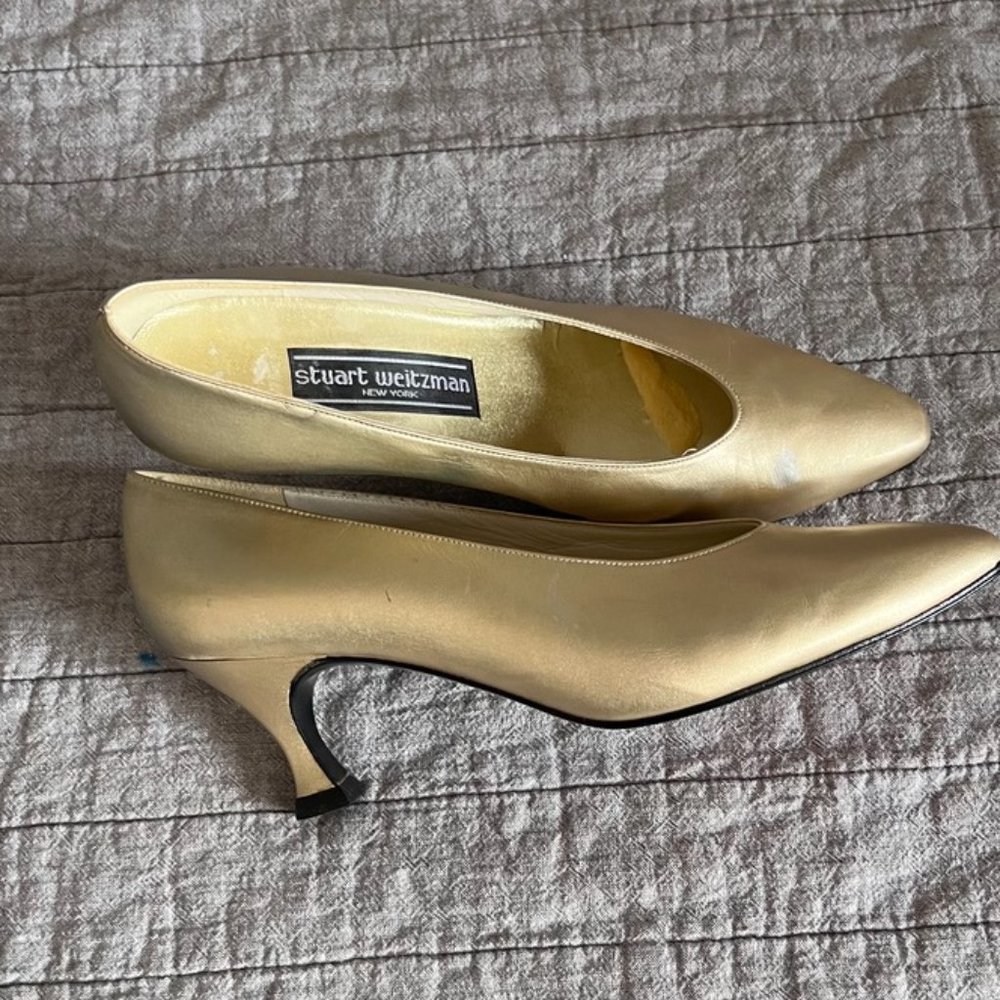 Women's Gold Pumps